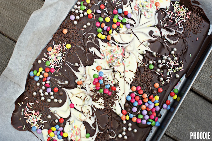 2 ingredient Tim Tam bark recipe - Kidspot